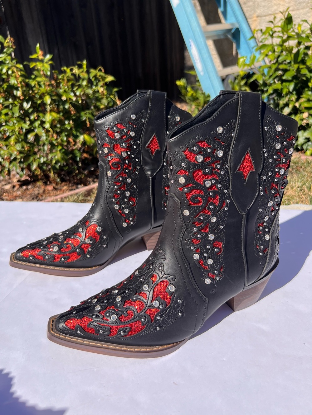 Embellished Western Boots in Red & Black - Sparkly Rhinestone Studded - Rodeo